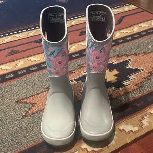 Bogs rainboots size 2